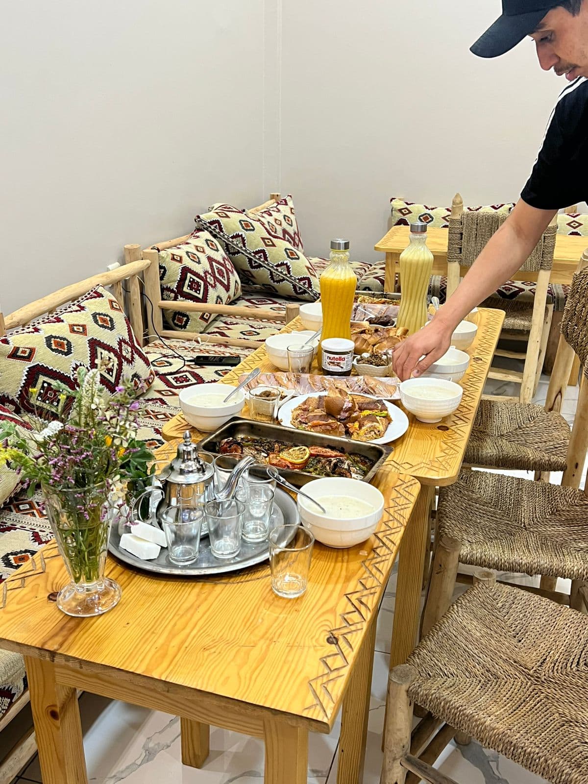 Dîner barbecue sur la terrasse